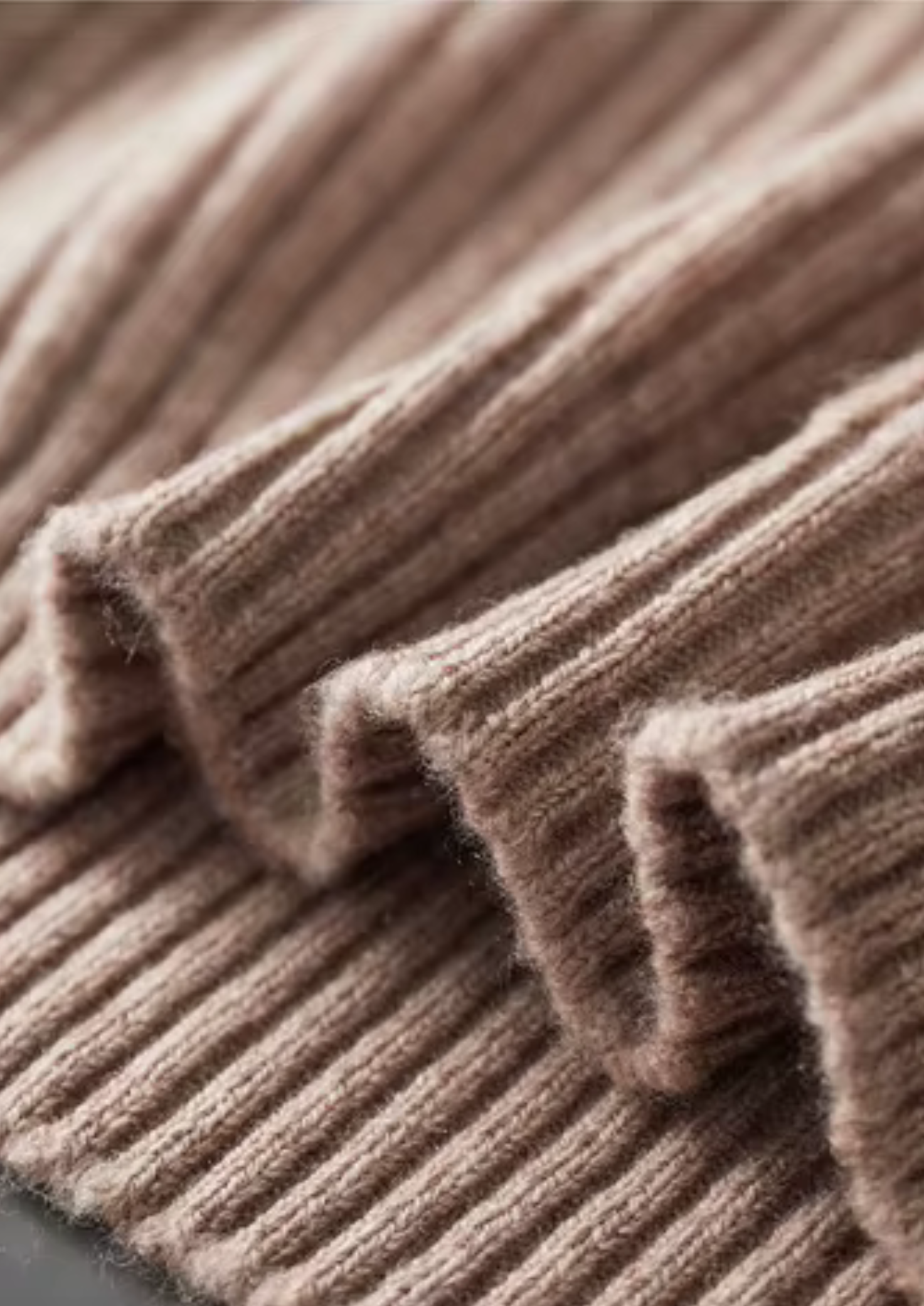 PURE EXTRA-FINE MERINO WOOL RIBBED HENLEY SWEATER