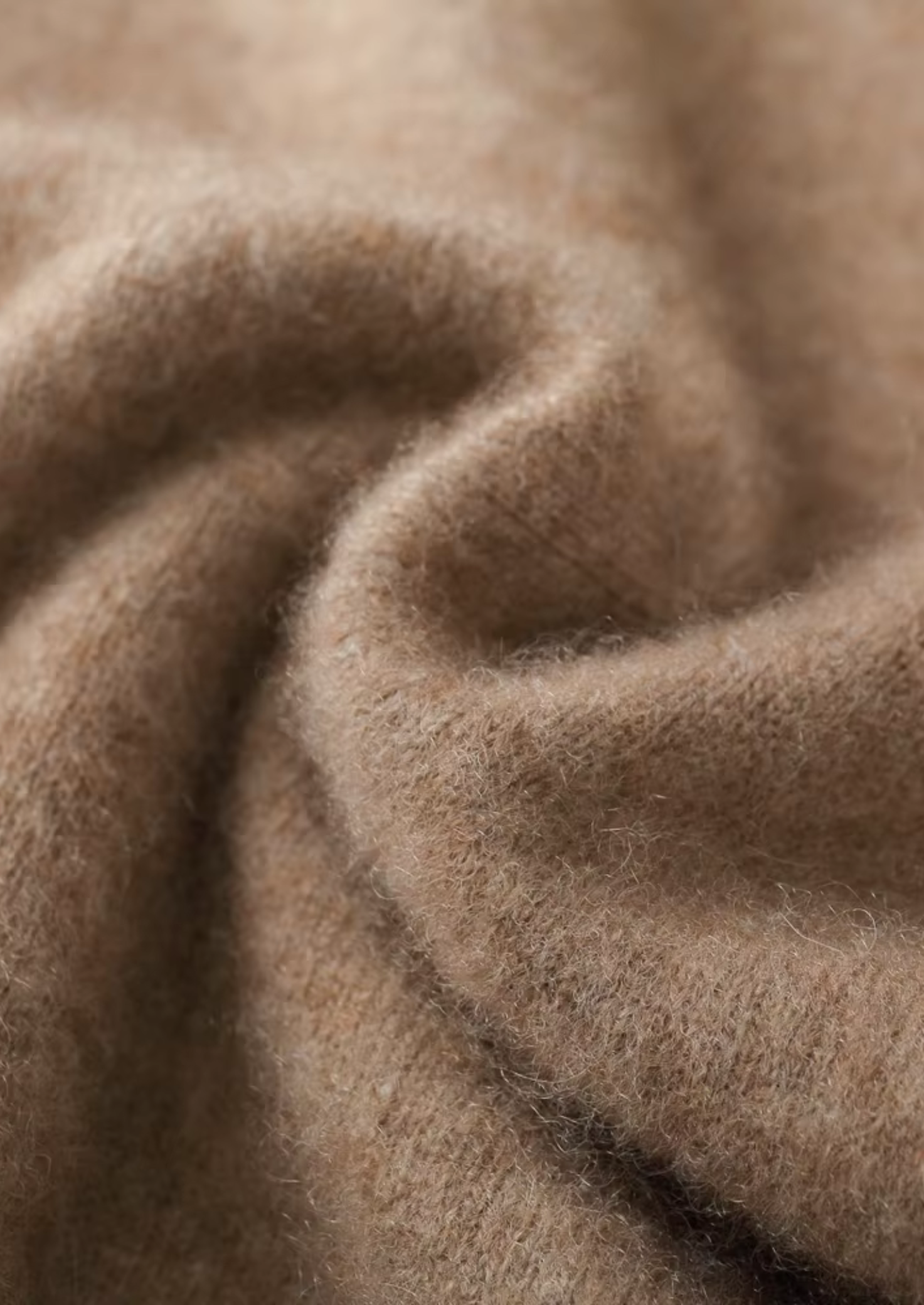 PURE EXTRA-FINE MERINO WOOL V-NECK VEST