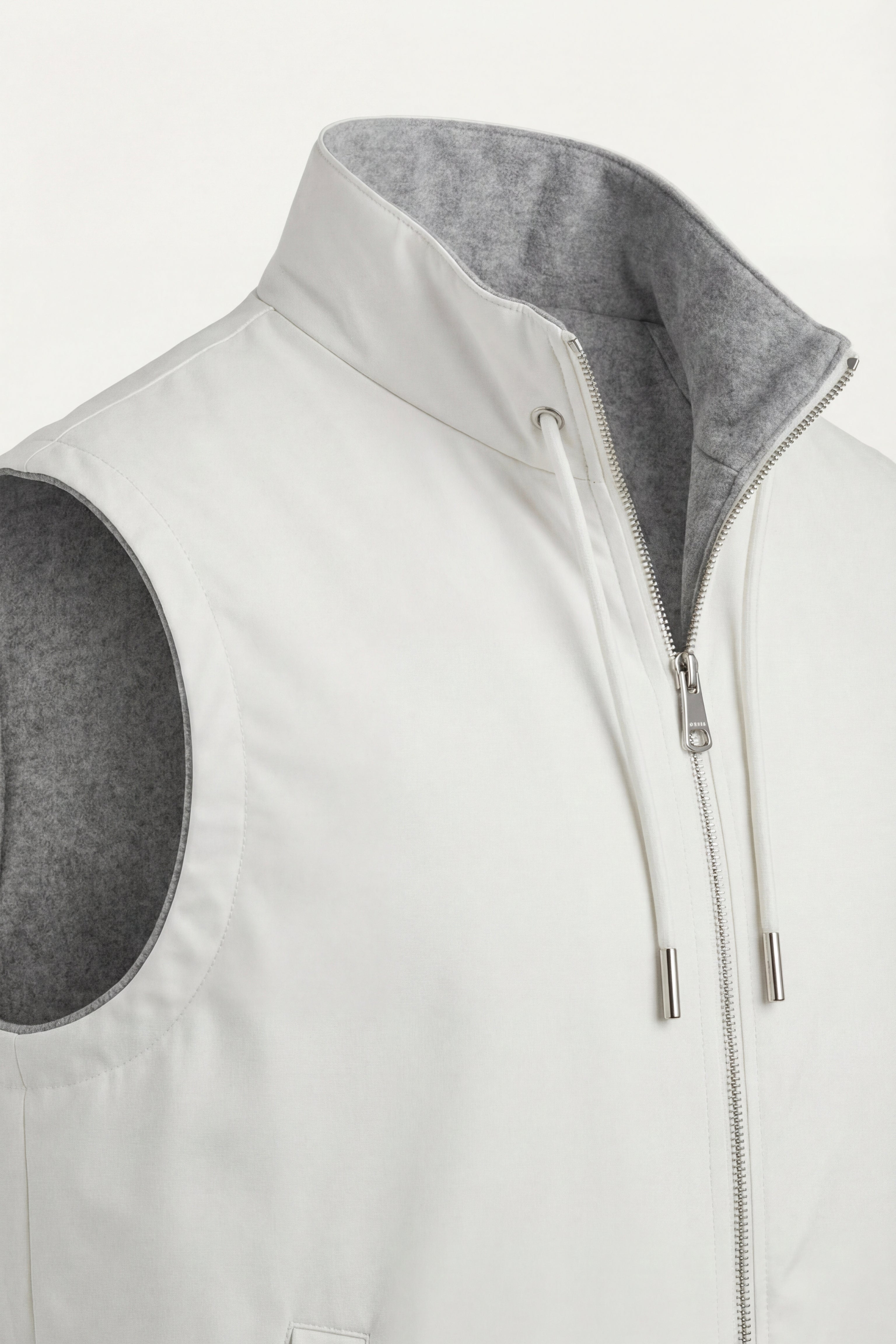 Leonis Reversible Vest Ivory