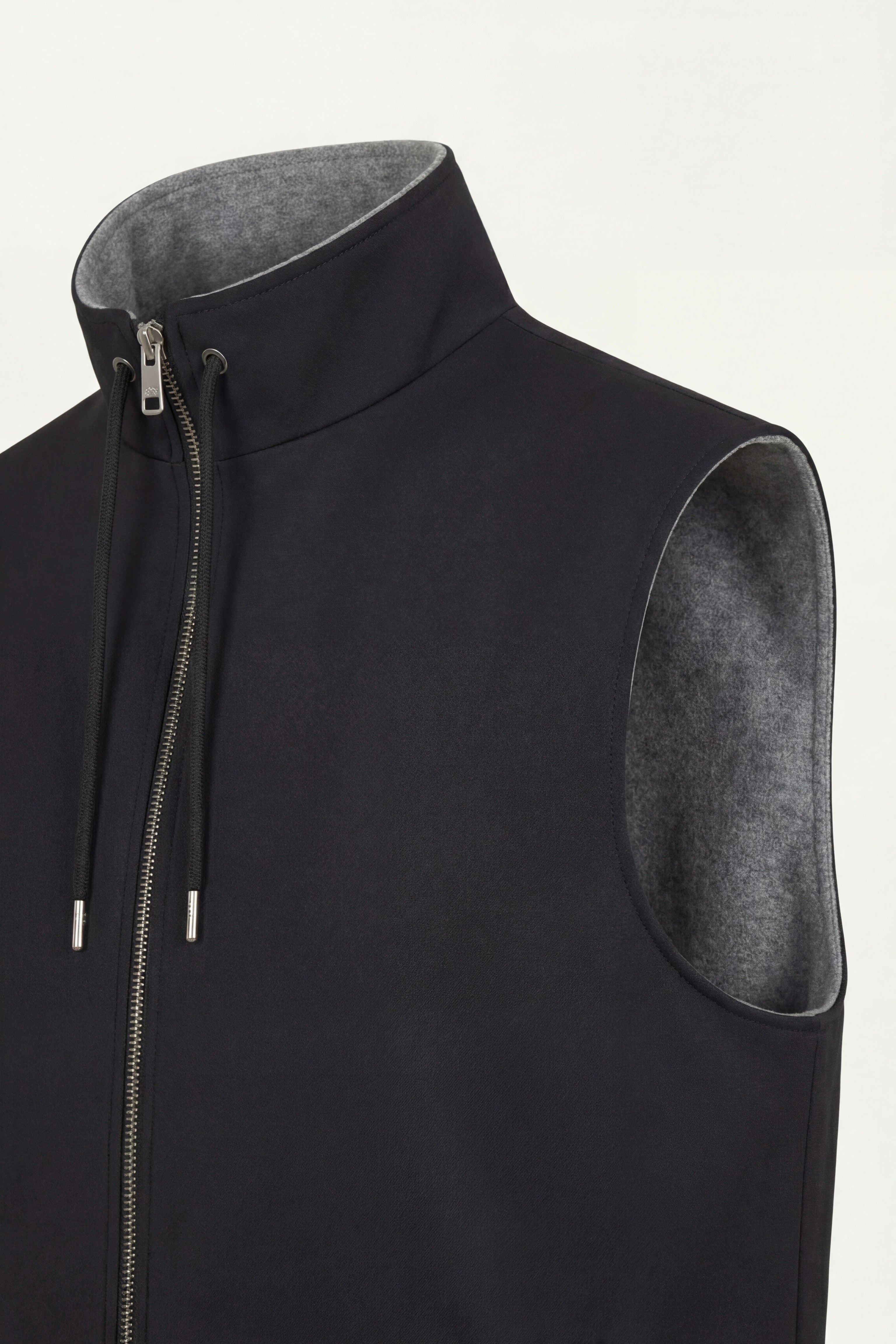 Leonis Reversible Vest Black