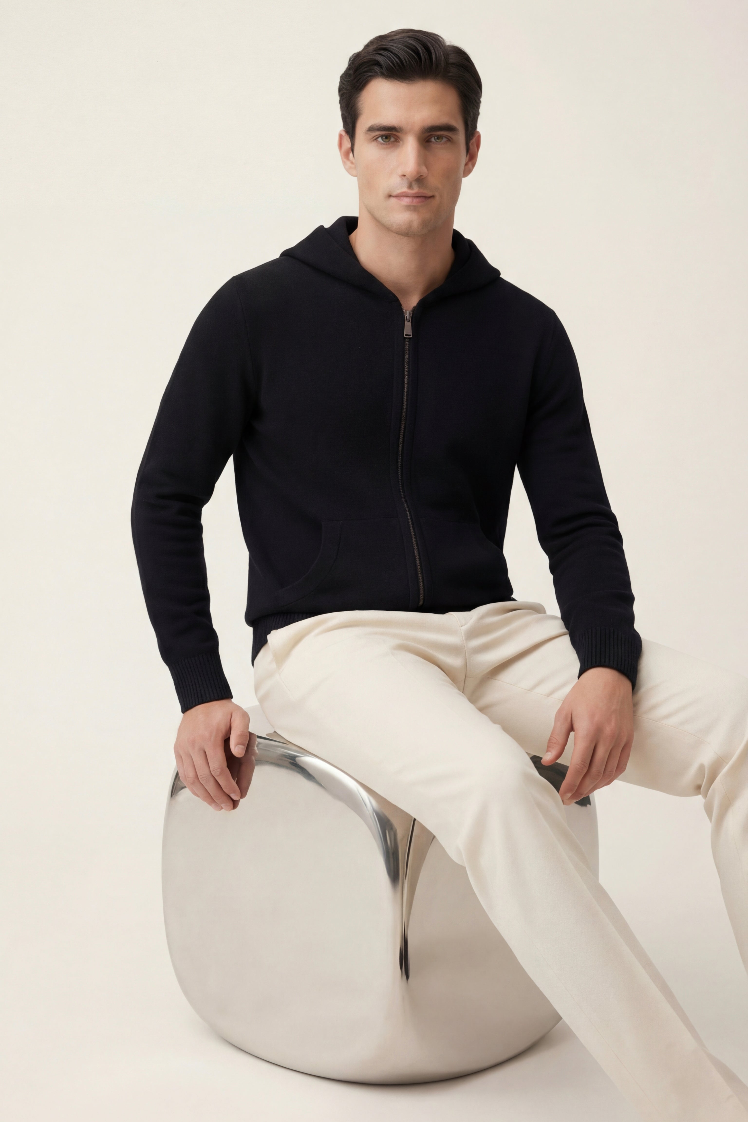 Tavole Hooded Zip Black